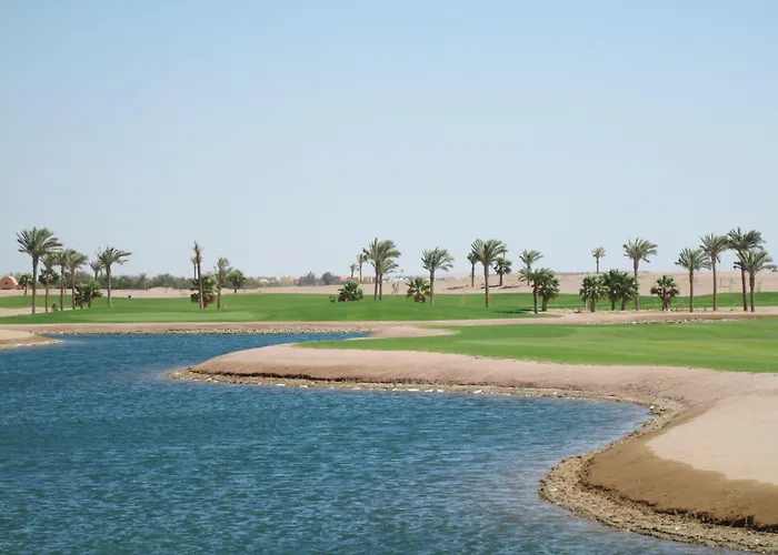 Üdülőközpont Ancient Sands Golf And Residences