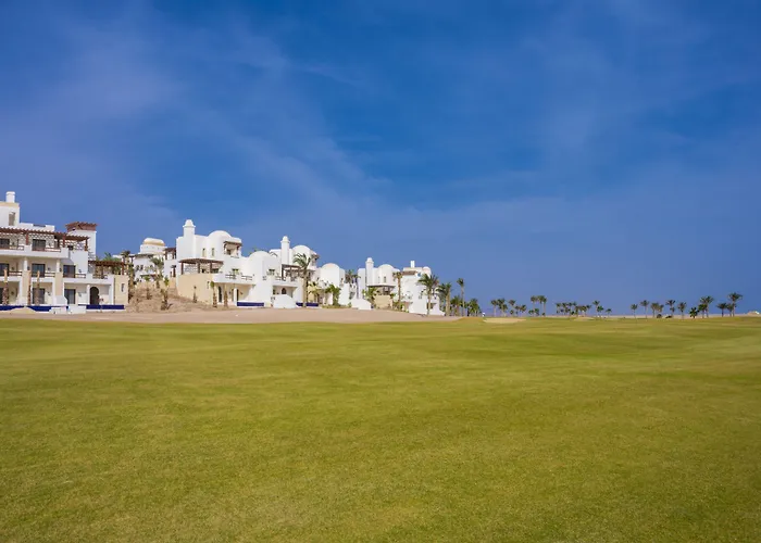 Üdülőközpont Ancient Sands Golf And Residences Gurdaka